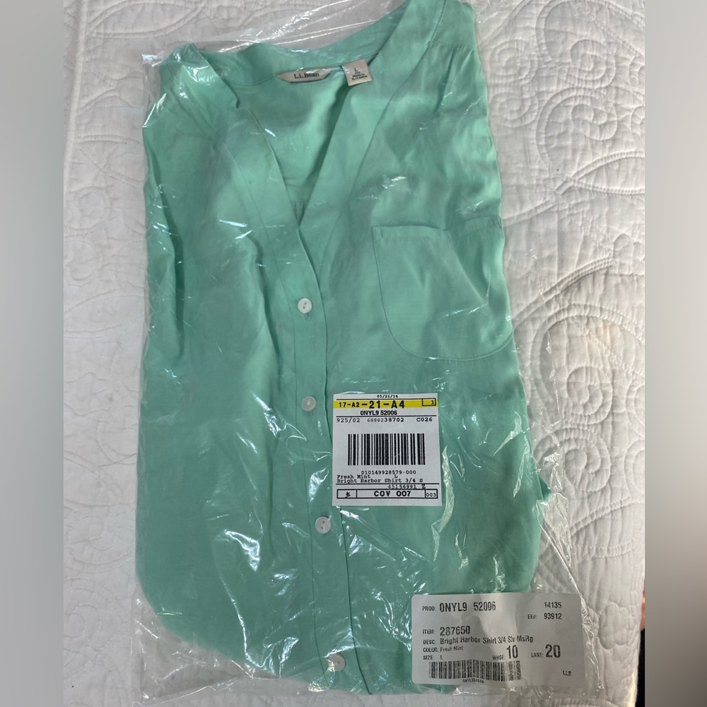 LL Bean Bright Harbor Shirt 3/4 sleeves